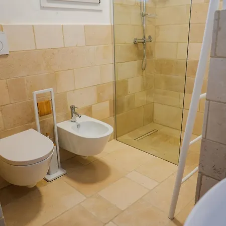 Fraledune Bed & Breakfast 4*